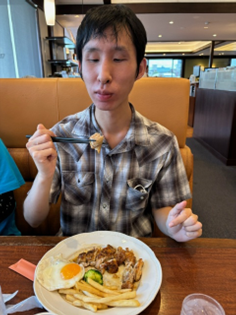 みんな昼食をとても楽しみにしていました